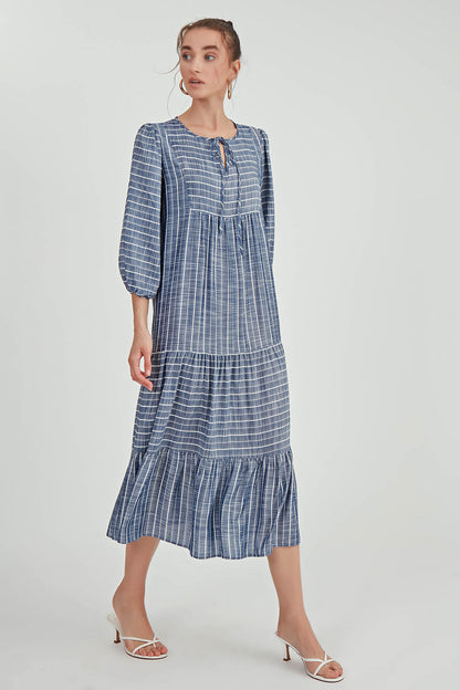 LONG DRESS WITH SLEEVES AND COLLAR
