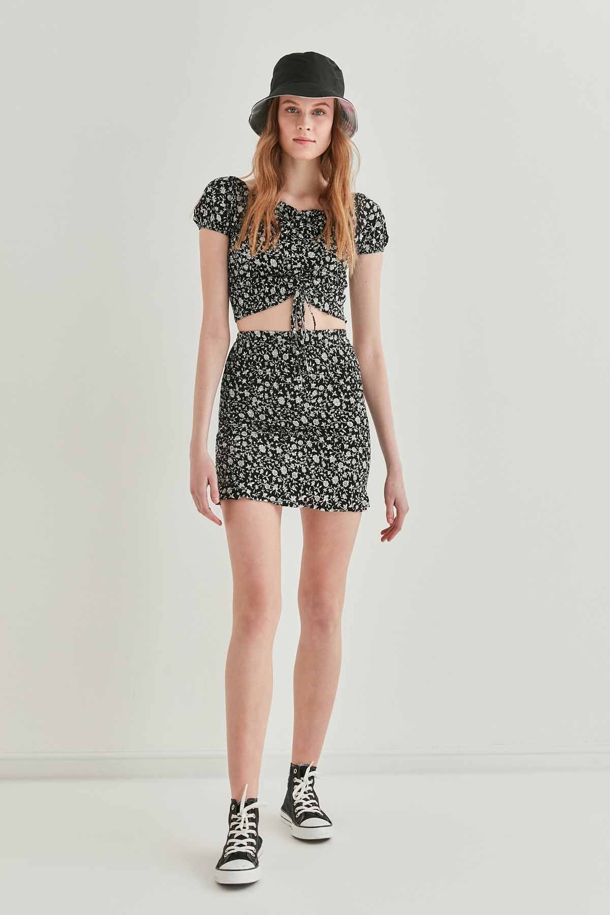 COMPLETE COILED NARROW SKIRT