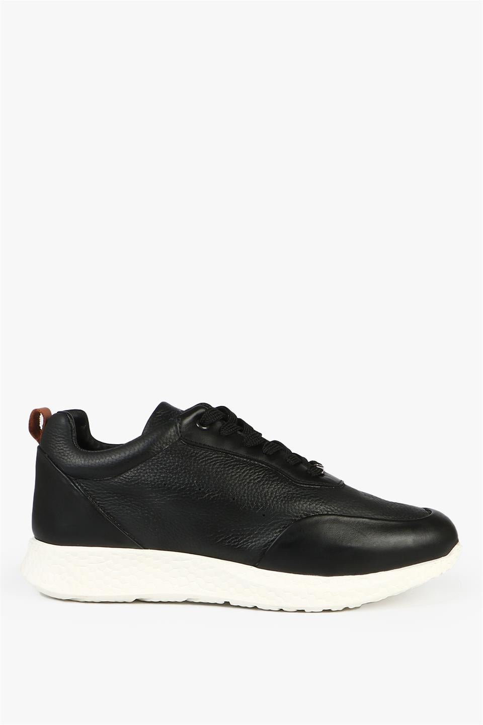 Makela True Leather Black And White Men's Shoes