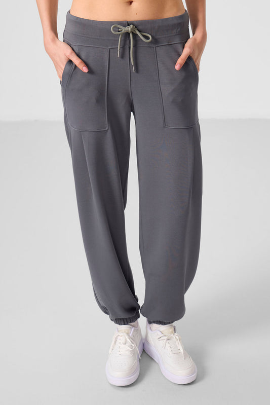 Dark Grey Soft Textured Pocket Detailed Comfort Fit Women's Trousers - 94672