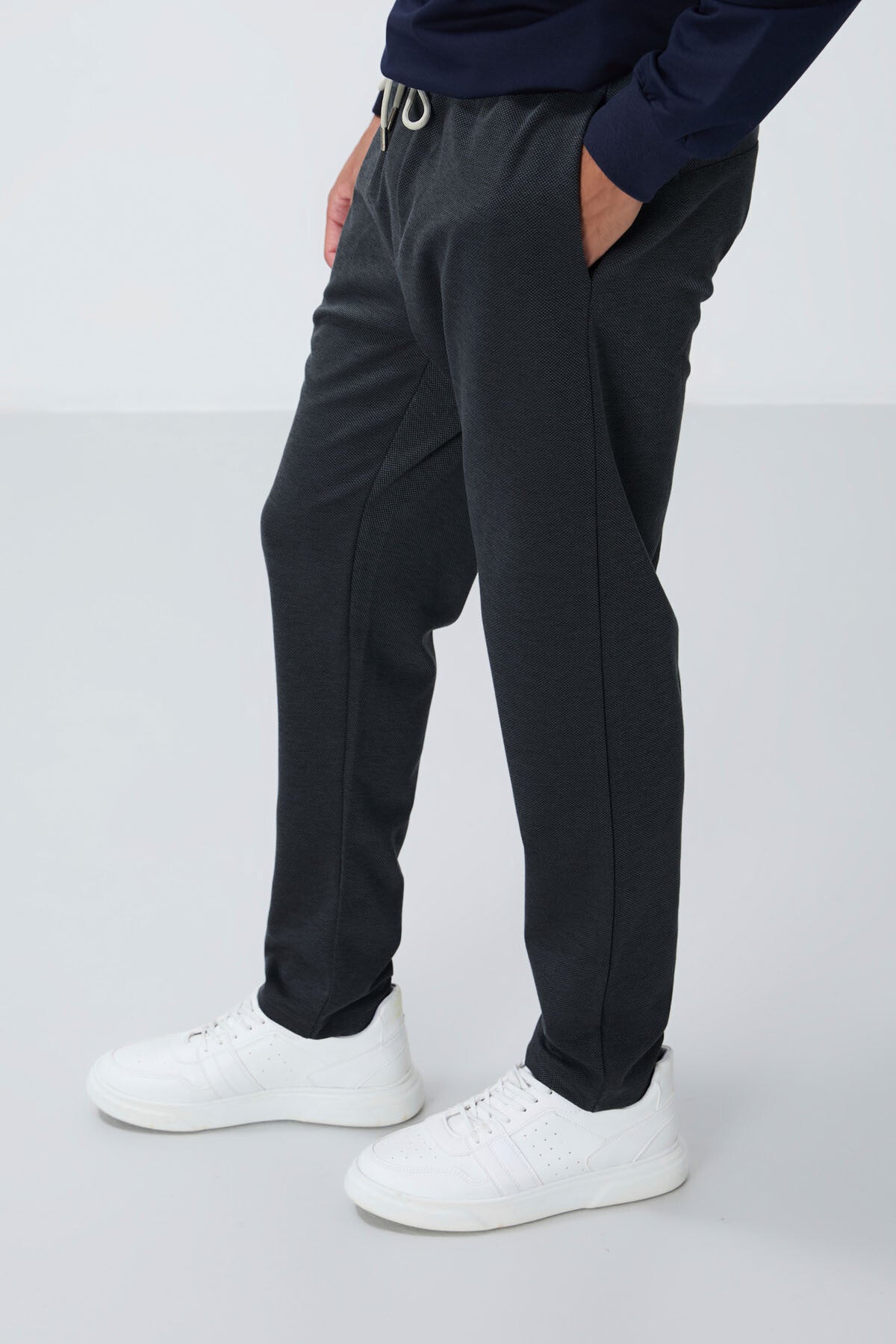 Dark Grey Textured Surface Standard Fit Men's Tracksuit Bottom - 82155