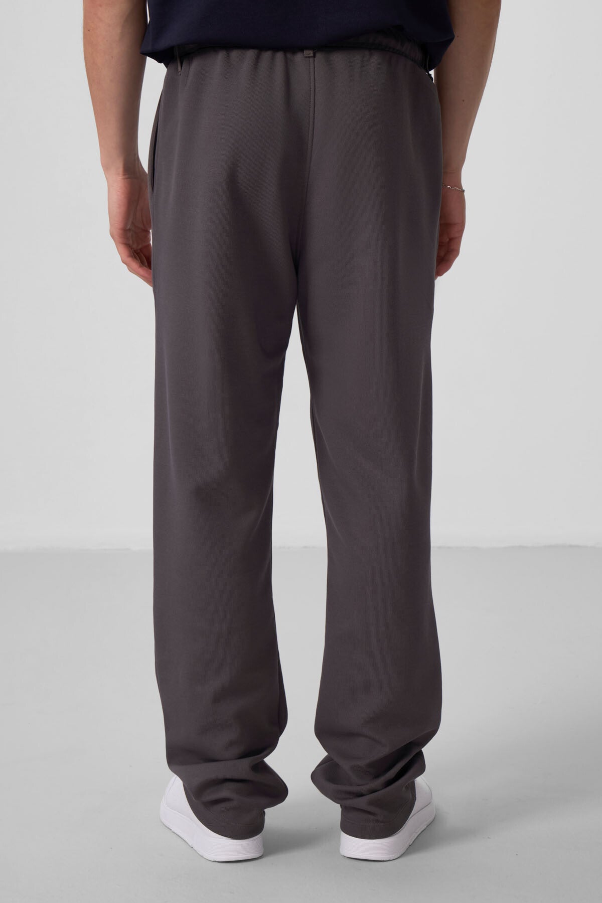 Dark Gray Textured Surface Comfort Fit Palazzo Men's Trousers - 82163