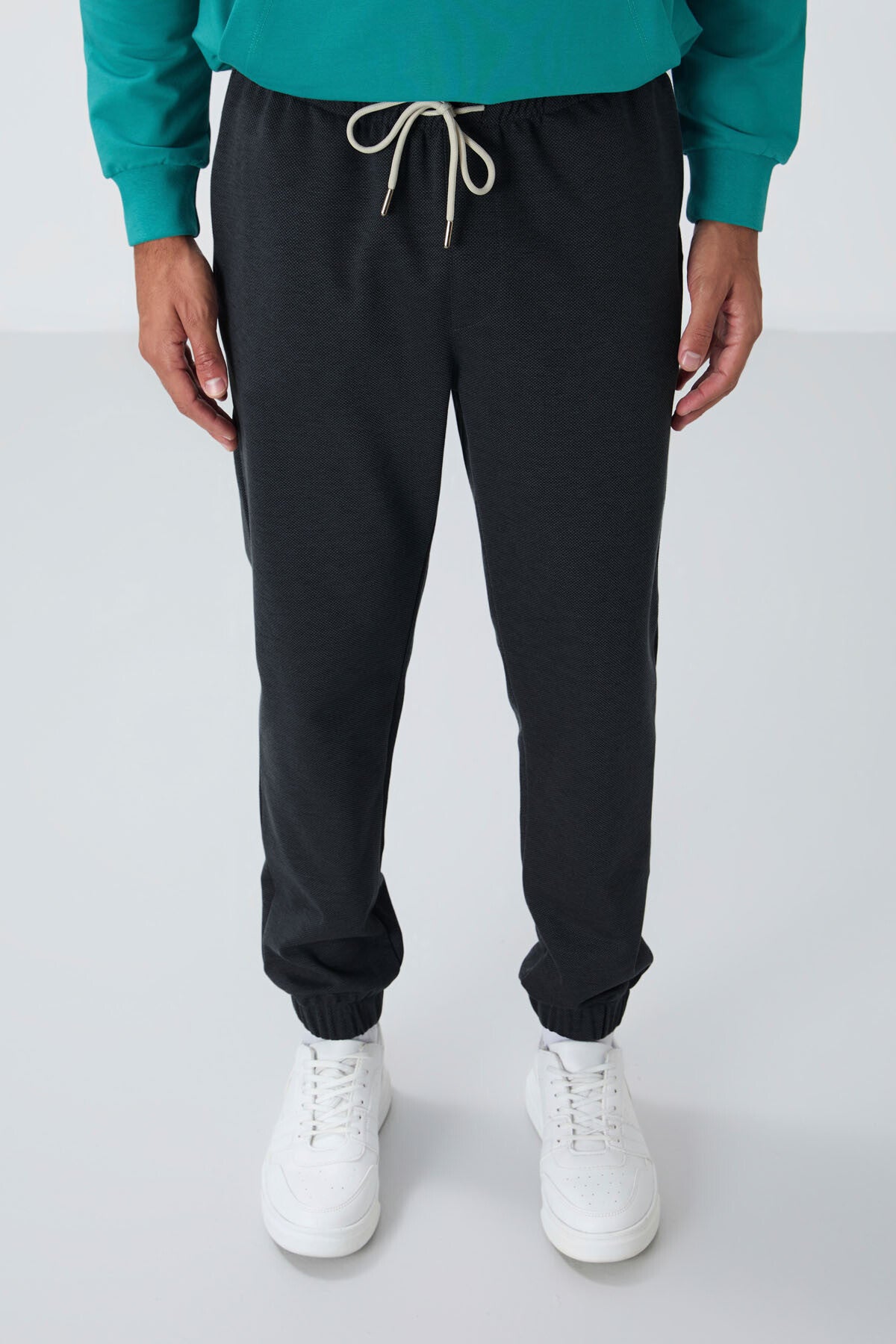 Dark Gray Textured Surface Standard Fit Men's Tracksuit Bottom - 82156
