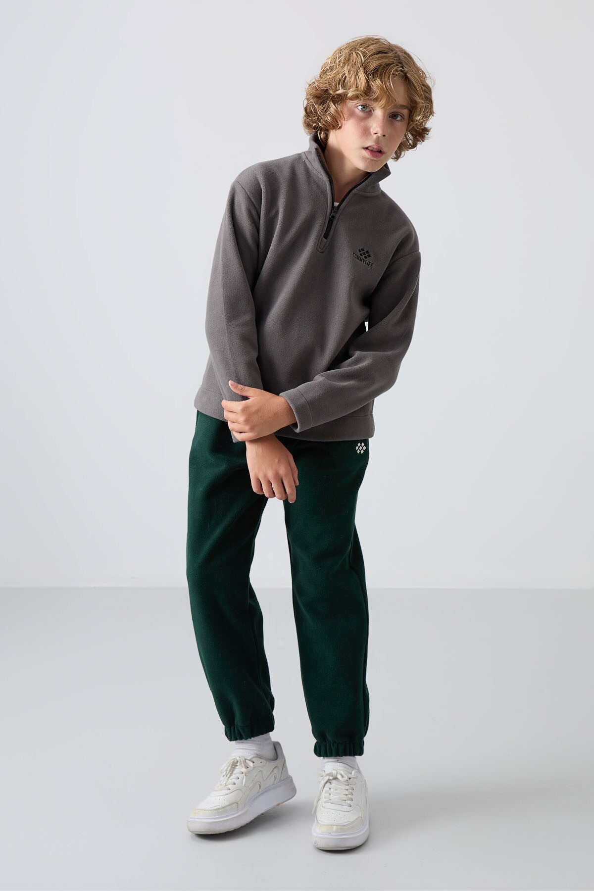 Dark Grey Thick Soft Textured Standard Fit Embroidered Fleece Boys' Sweatshirt - 11221