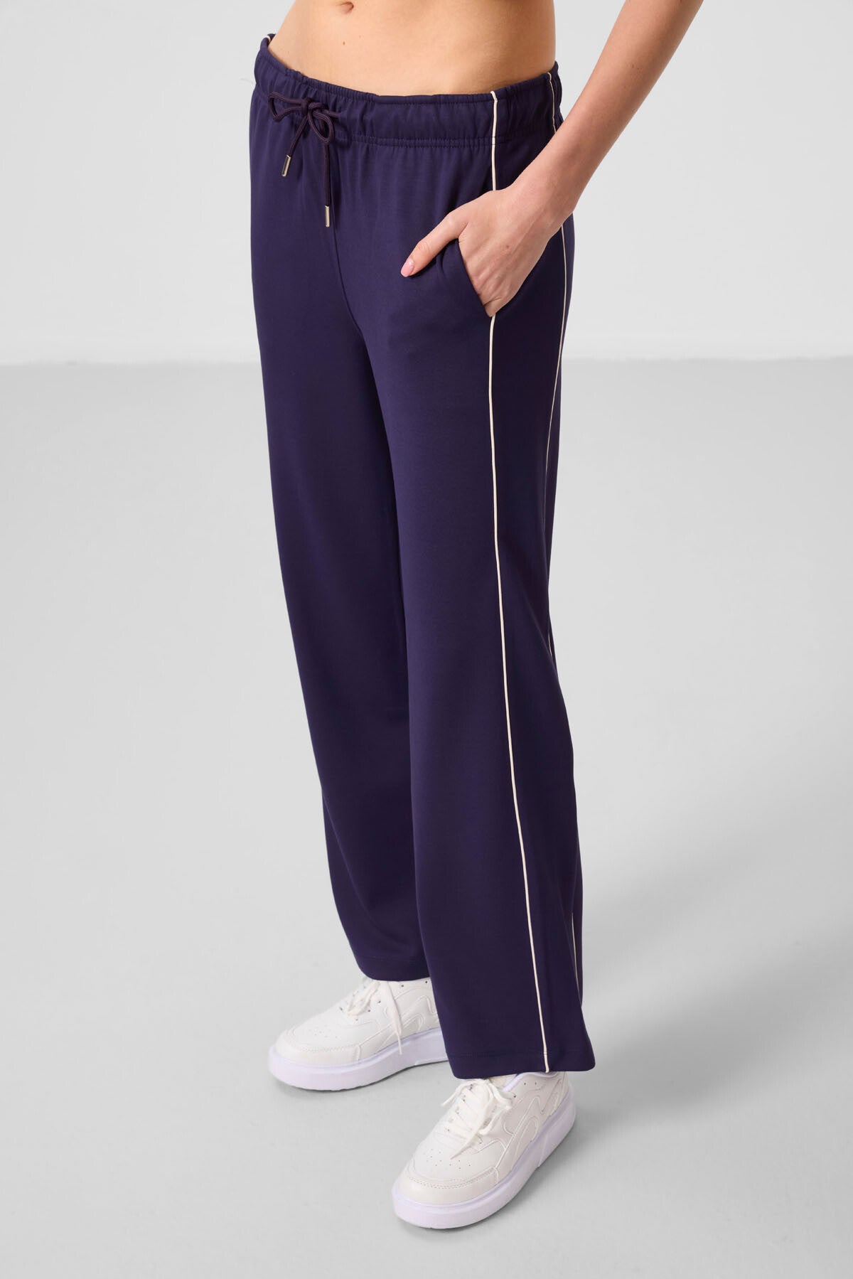 Dark Purple Soft Textured Side Panel Detailed Wide Leg Women's Palazzo Trousers - 94669