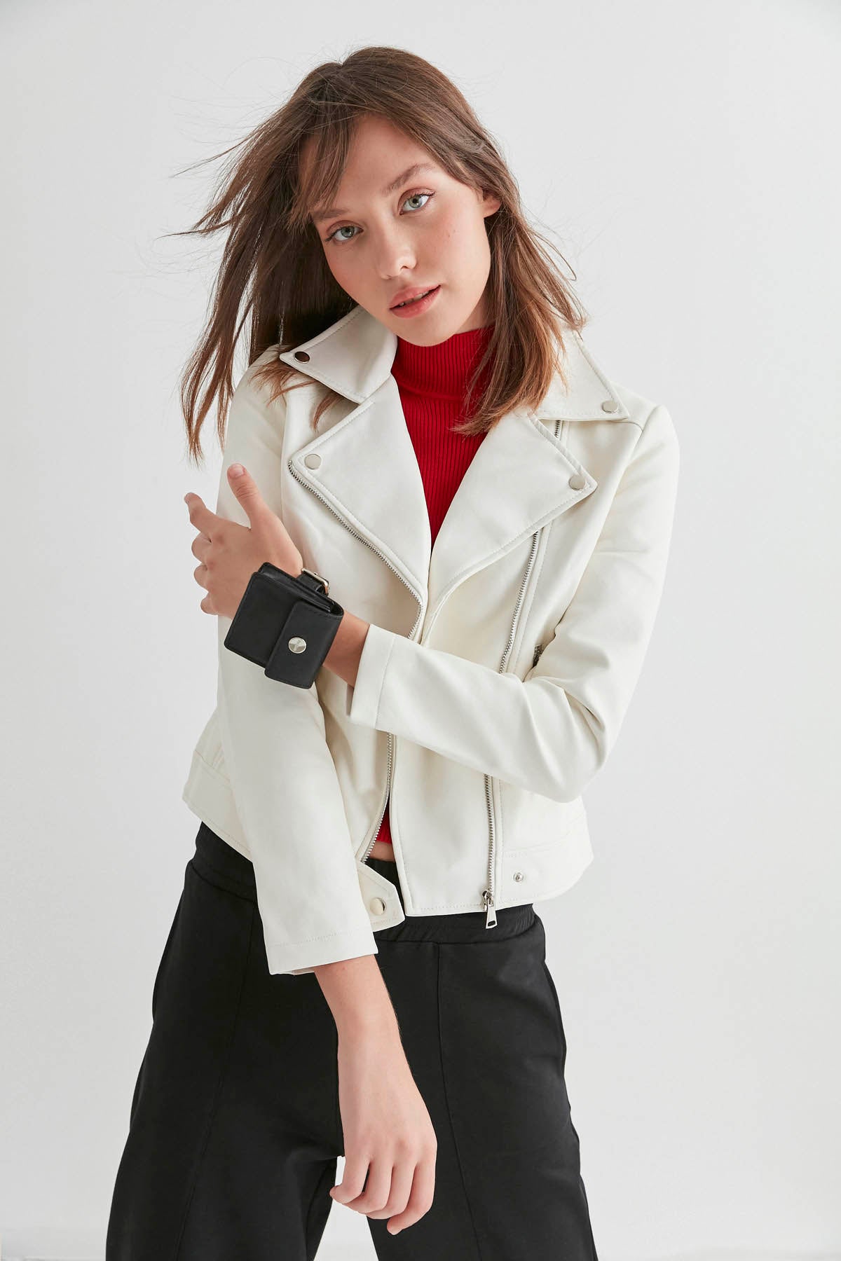 DOUBLE-BREASTED FAUX LEATHER ZIPPERED JACKET
