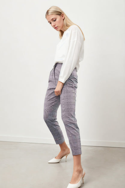 SMALL POCKET DETAILED PLAID TROUSERS