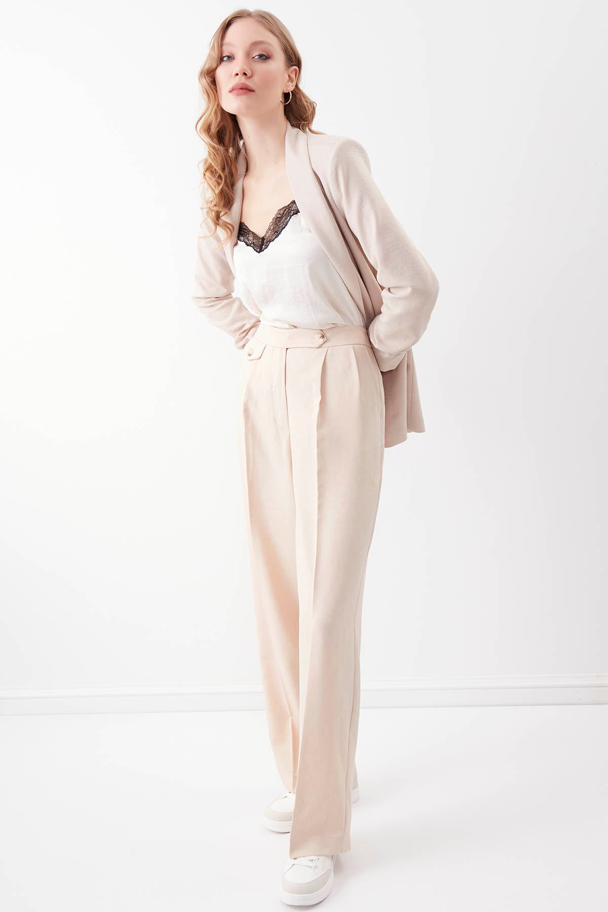 SMALL POCKET DETAILED WIDE TRACK TROUSERS