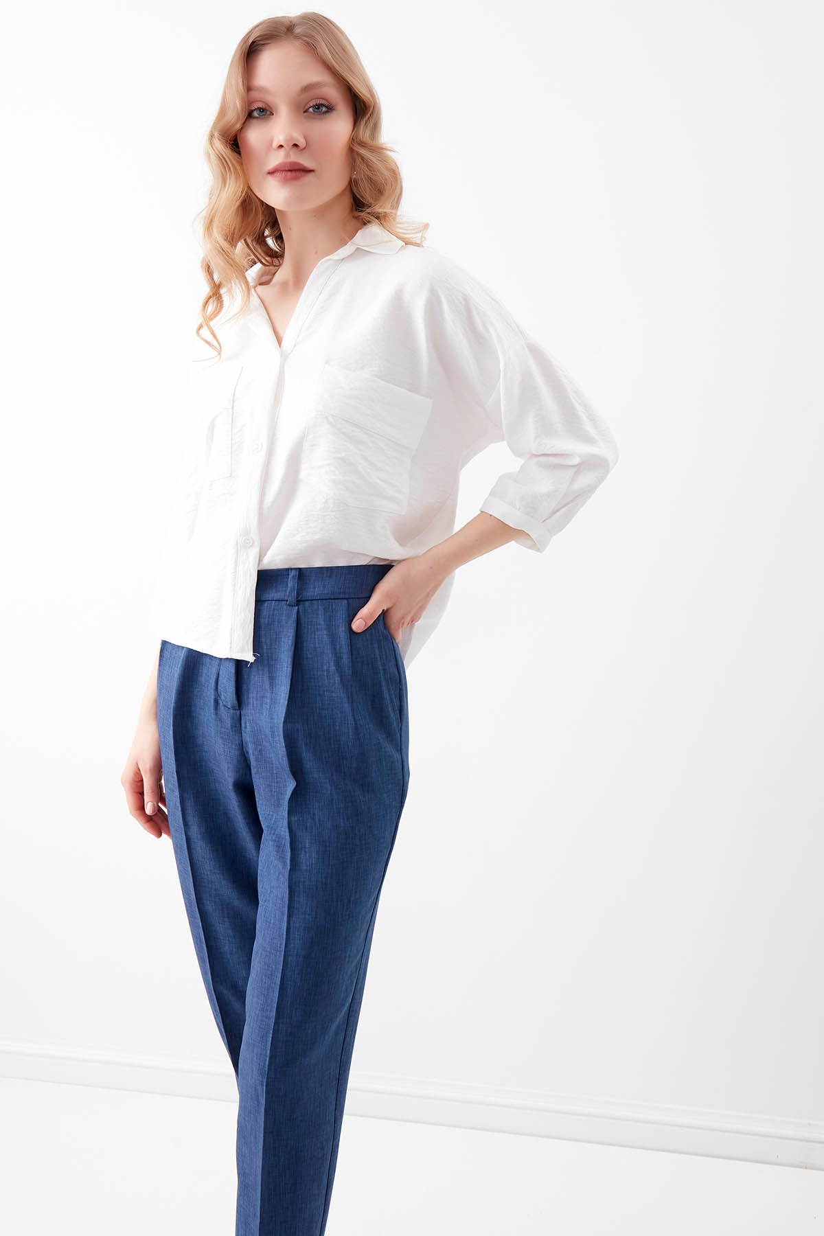 SMALL COVER POCKET  CROP TROUSERS