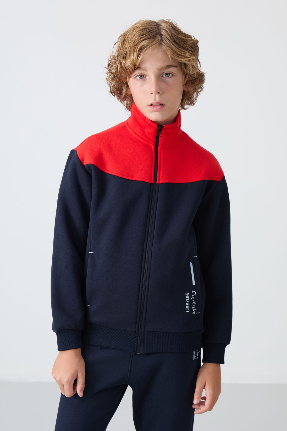 Navy Blue Cotton Thick Fleece-Lined Soft Textured Standard Fit Embroidered Boys' Tracksuit Set - 11240
