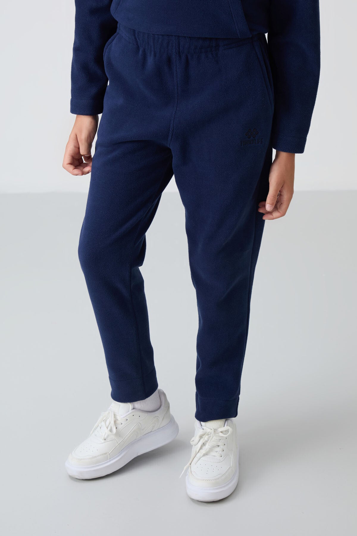 Navy Blue Thick Soft Textured Standard Fit Embroidered Fleece Boys' Tracksuit Set - 11218