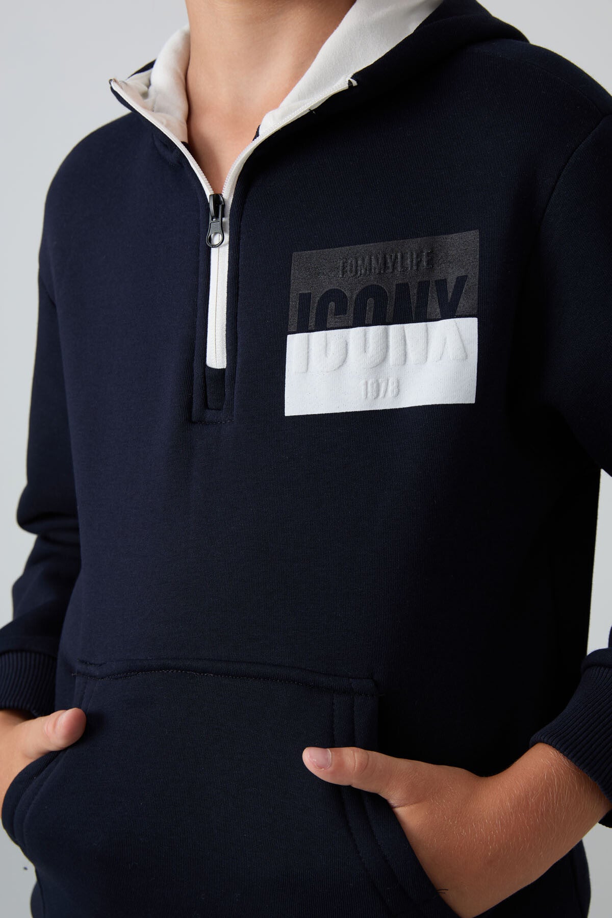 Navy Blue Cotton Thick Fleece-Lined Soft Textured Standard Fit Printed Boys' Tracksuit Set - 11246