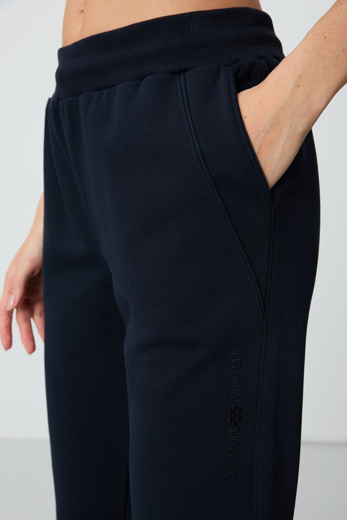Navy Blue Compact Cotton Thick Smooth Textured Standard Fit Women's Tracksuit Bottom - 94660