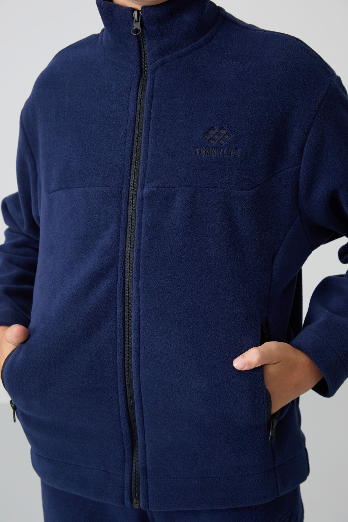 Navy Blue Thick Soft Textured Standard Fit Embroidered Fleece Boys' Sweatshirt - 11223