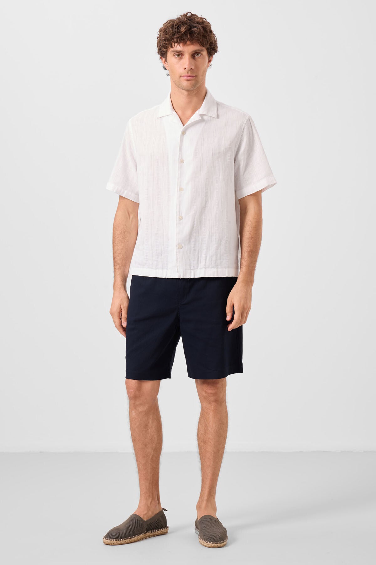 Navy Standard Fit Weaving Lightweight Flexible Chino Shorts - 81289