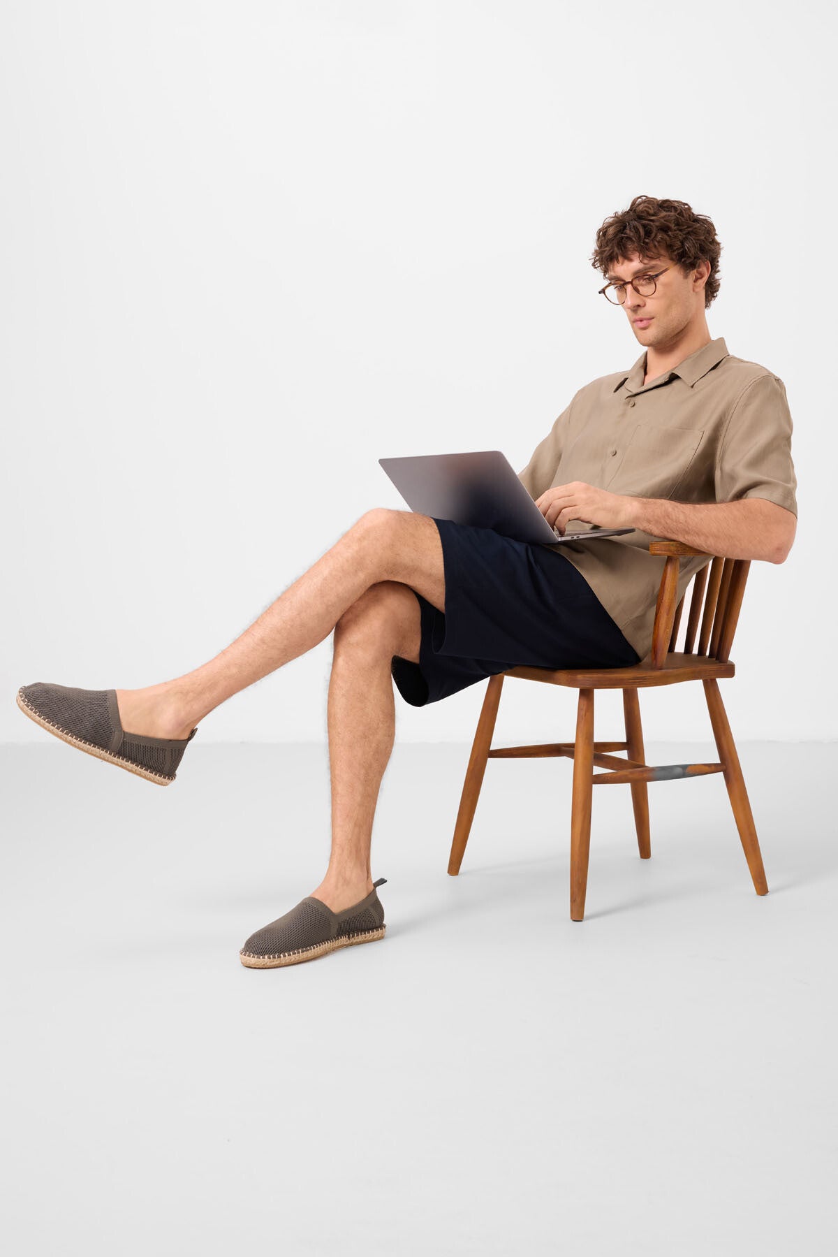 Standard Fit Weaving Lightweight Flexible Chino Men's Shorts - 81291