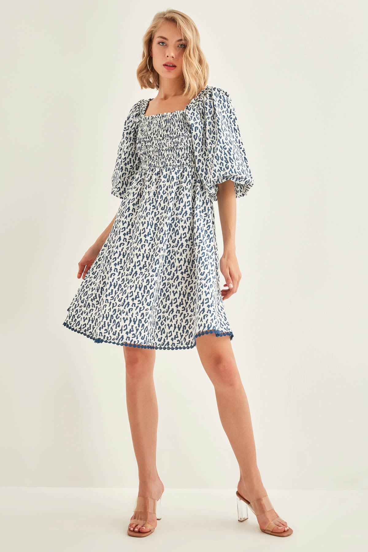 LEOPARD-PATTERNED LOOSE SLEEVE DRESS