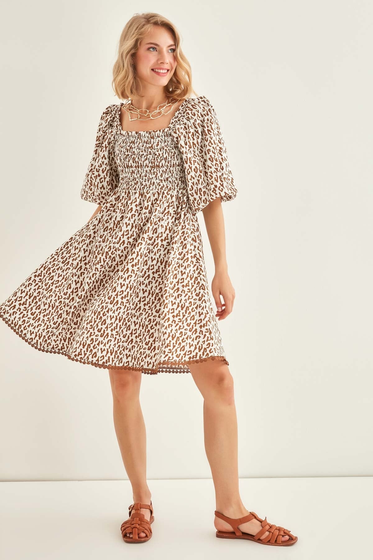 LEOPARD-PATTERNED LOOSE SLEEVE DRESS