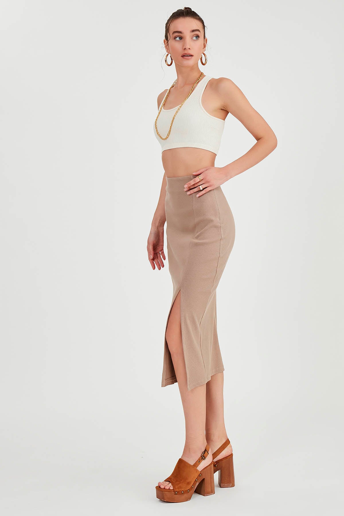 MIDI HEIGHT SKIRT WITH SPLIT
