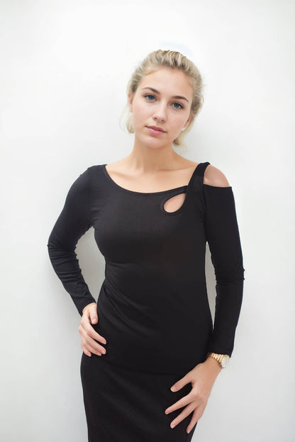 LONG SLEEVE BLOUSE WITH OPEN SHOULDER