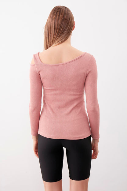 SHOULDER DETAILED WIDE COLLAR BLOUSE
