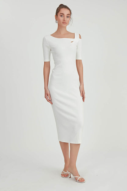 LONG KNITTED DRESS WITH SHOULDER