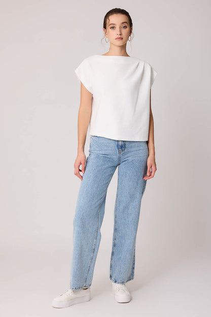 SHORT SLEEVE WITH SHOULDER CURVES KNITTED BLOUSE