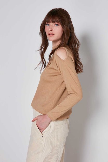OPEN SHOULDER RAGLAN SLEEVE KNITTED BLOUSE