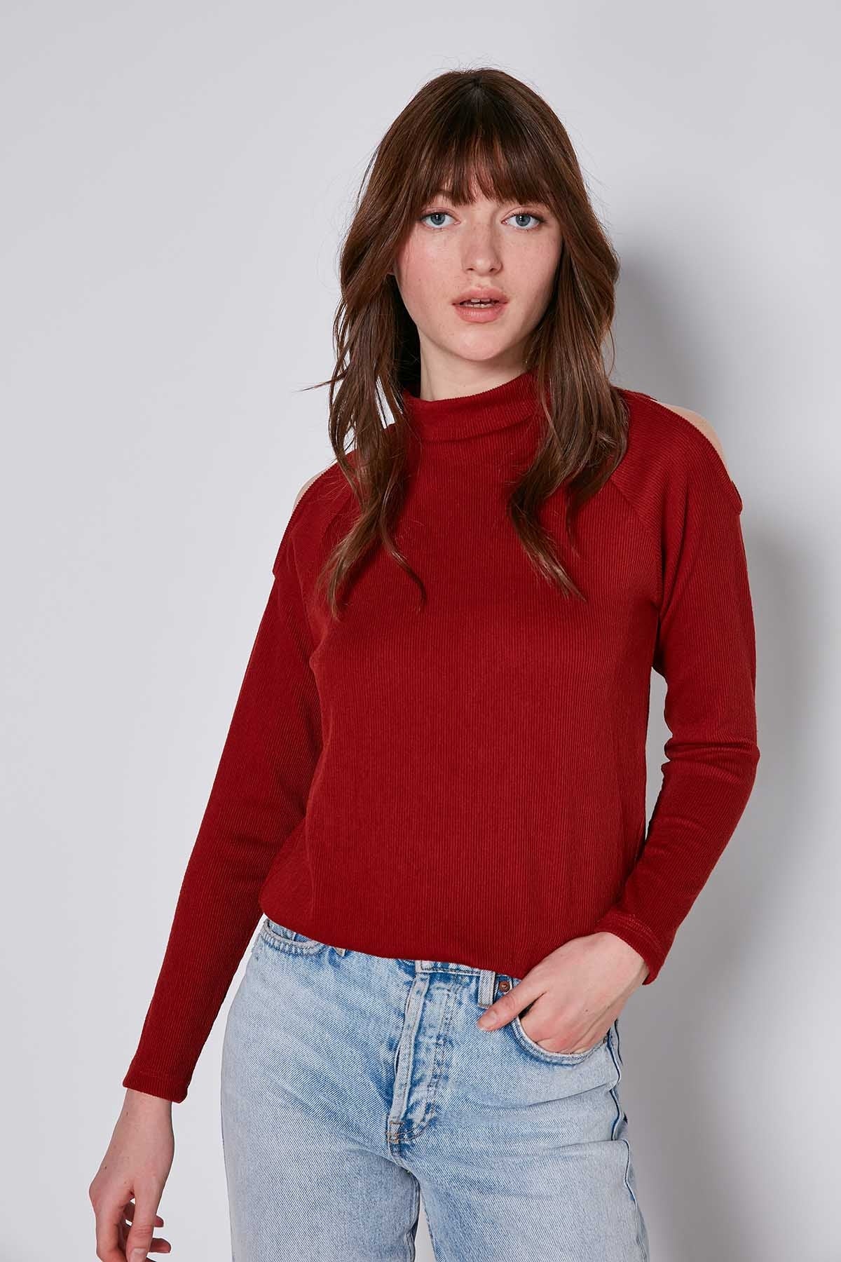 OPEN SHOULDER RAGLAN SLEEVE KNITTED BLOUSE