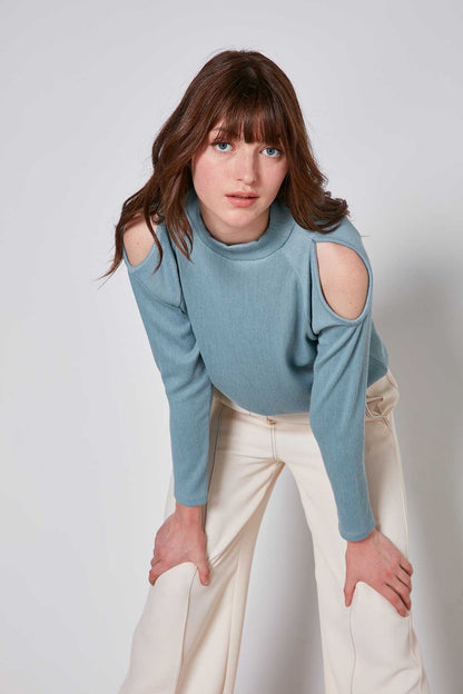 OPEN SHOULDER RAGLAN SLEEVE KNITTED BLOUSE