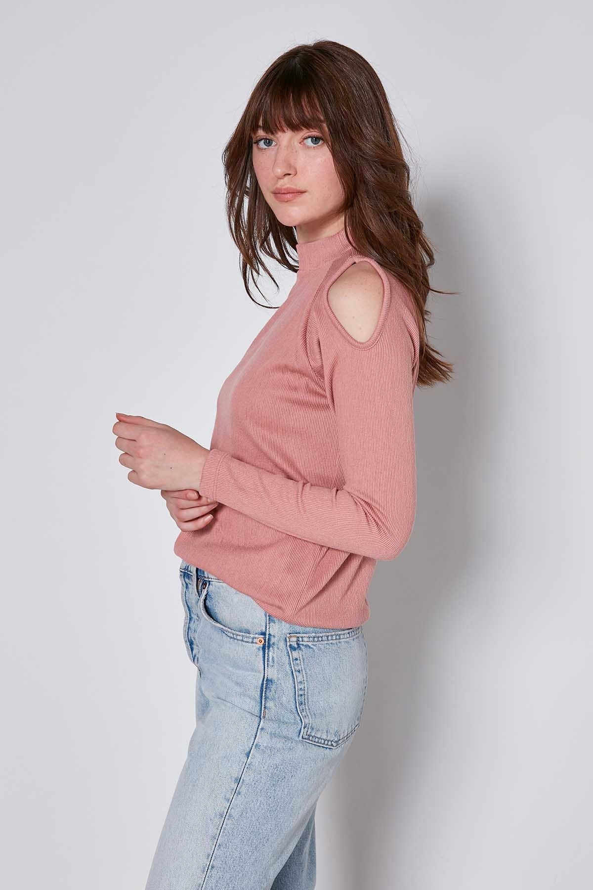 OPEN SHOULDER RAGLAN SLEEVE KNITTED BLOUSE