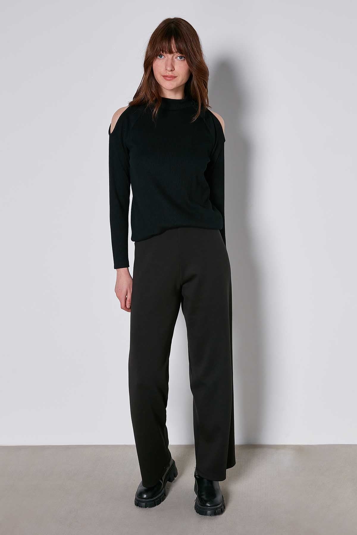 OPEN SHOULDER RAGLAN SLEEVE KNITTED BLOUSE