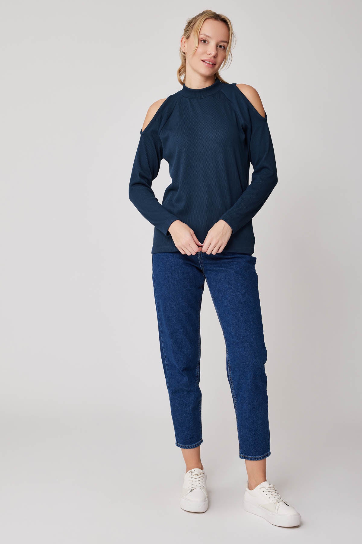 OPEN SHOULDER RAGLAN SLEEVE KNITTED BLOUSE