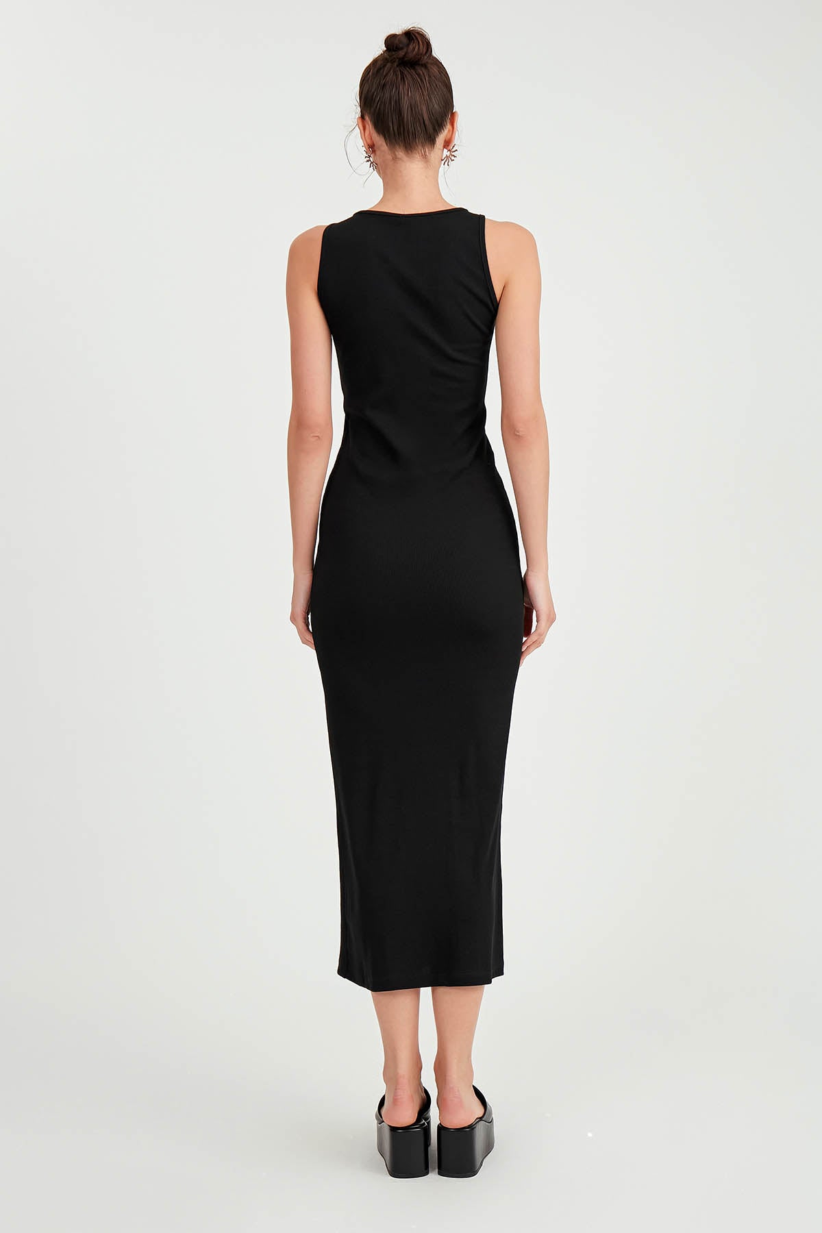 LONG KNITTED DRESS