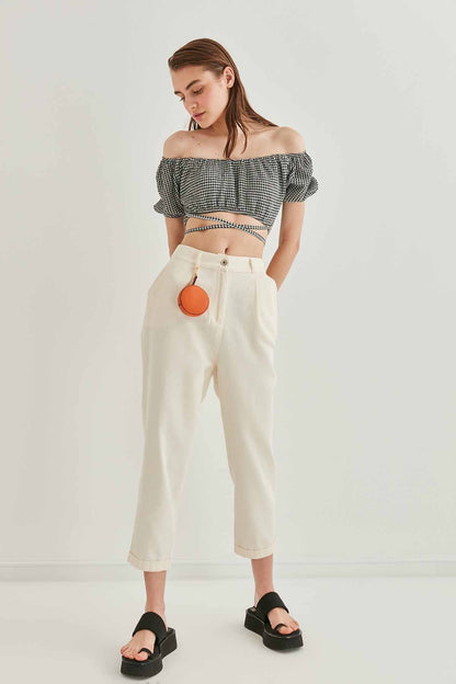 PLEATED DETAILED CROP TROUSERS