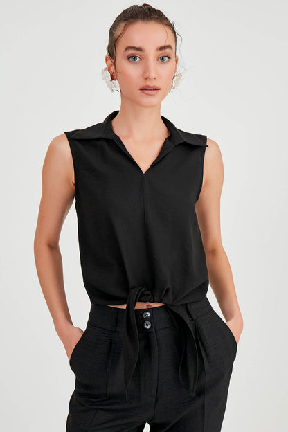 SLEEVELESS BLOUSE