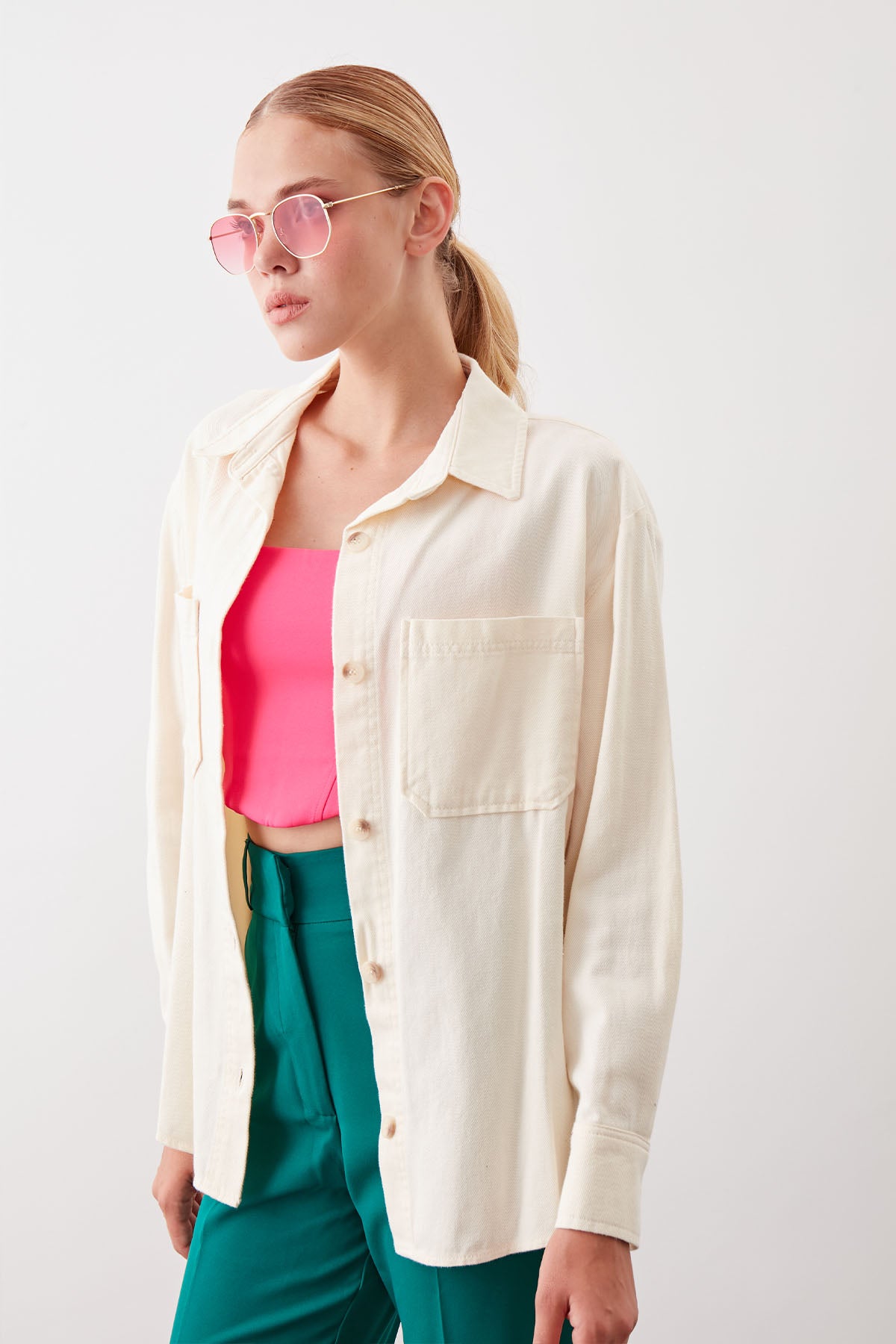 LOOSE SHIRT WITH FRONT BUTTON