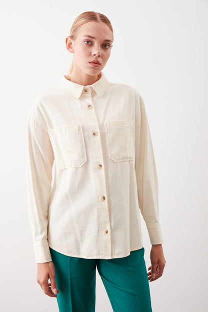 LOOSE SHIRT WITH FRONT BUTTON
