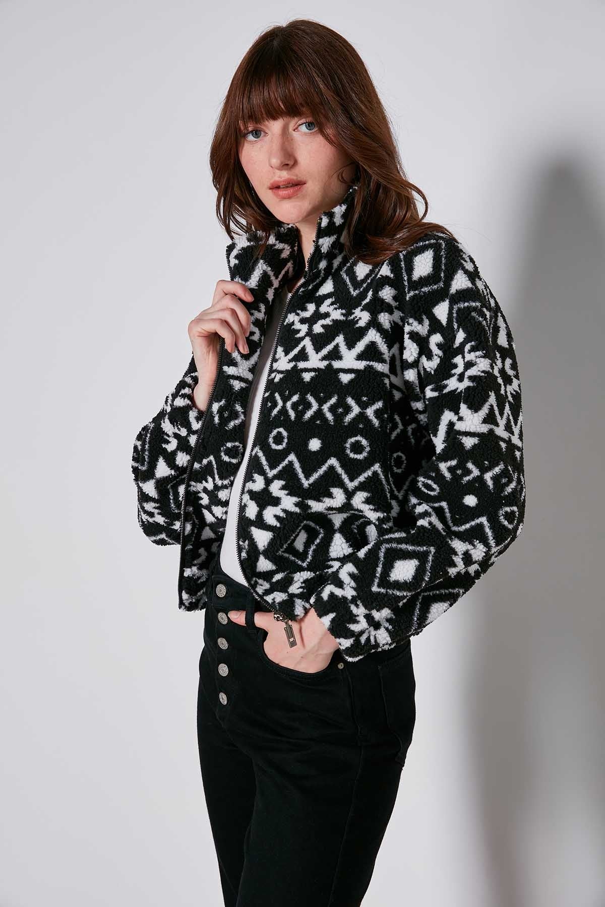 ETHNIC PATTERNED FUR SWEATSHIRT WITH A ZIPPERED FRONT
