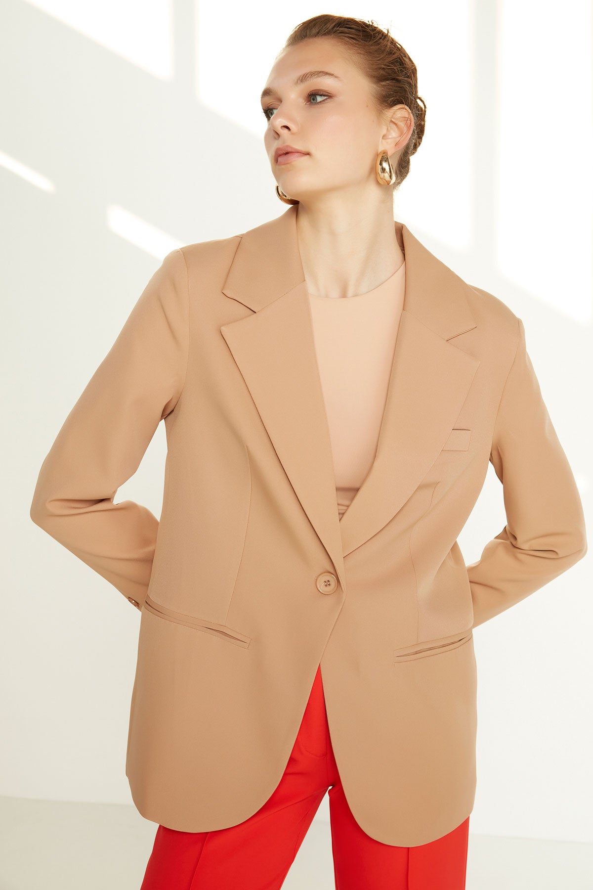 ONE BUTTON UP FRONT BLAZER JACKET