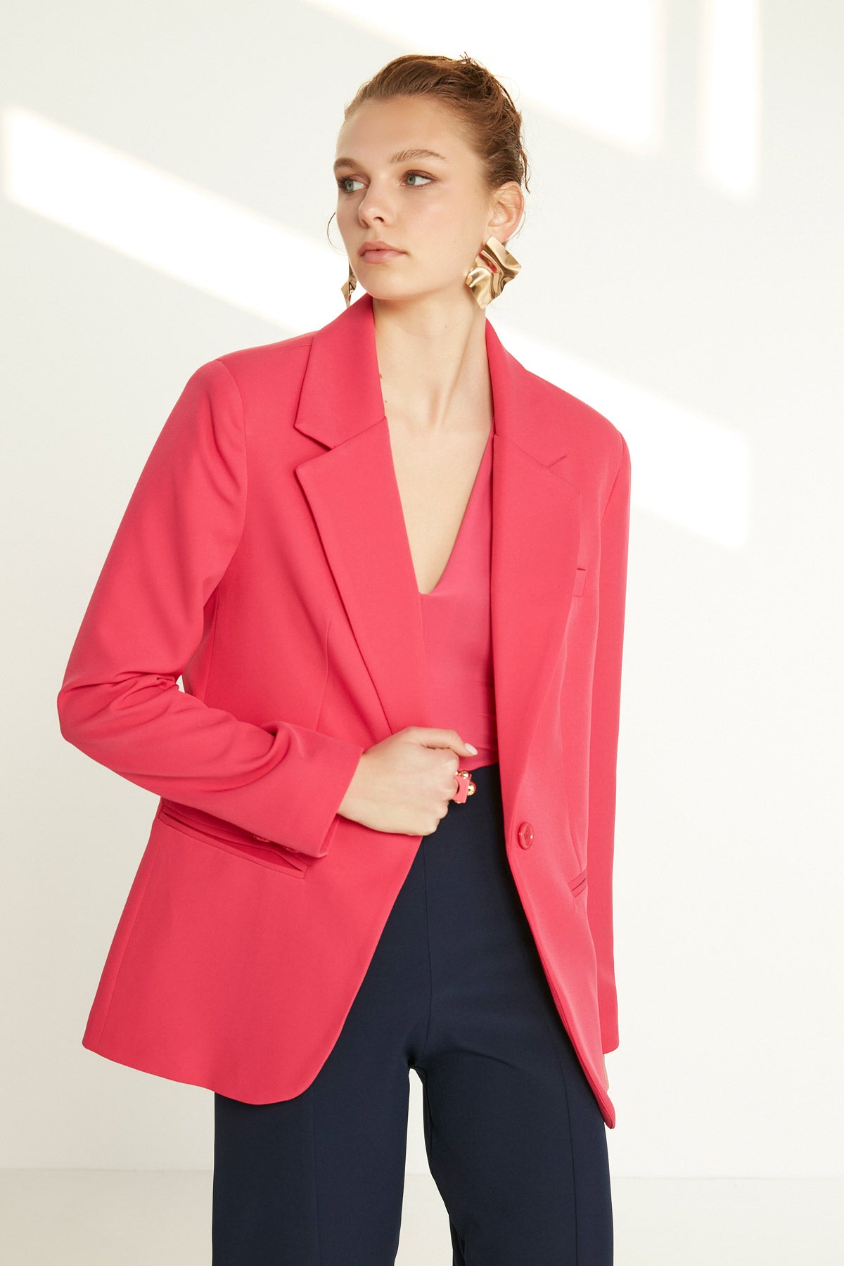 ONE BUTTON UP FRONT BLAZER JACKET