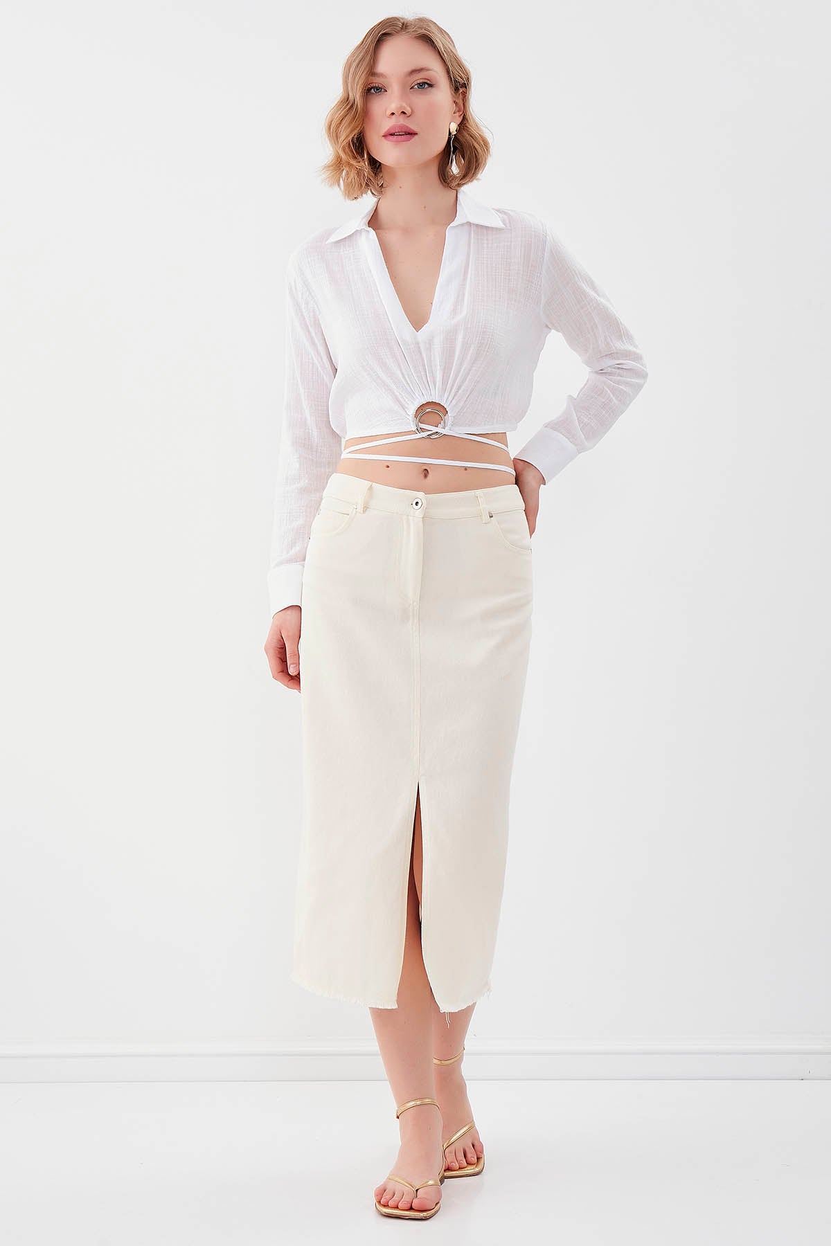 FRONT-SPLIT MIDI HEIGHT DENIM SKIRT