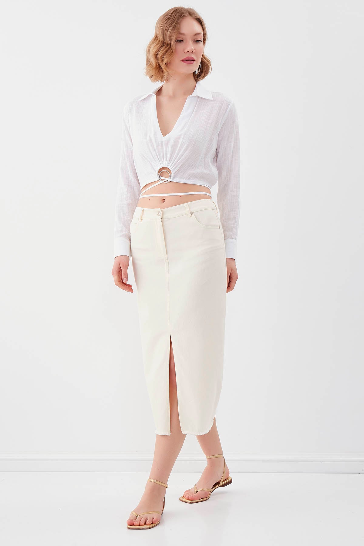 FRONT-SPLIT MIDI HEIGHT DENIM SKIRT
