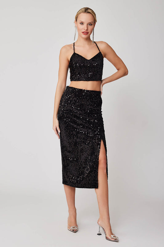 FRONT-SPLIT SCALE SKIRT