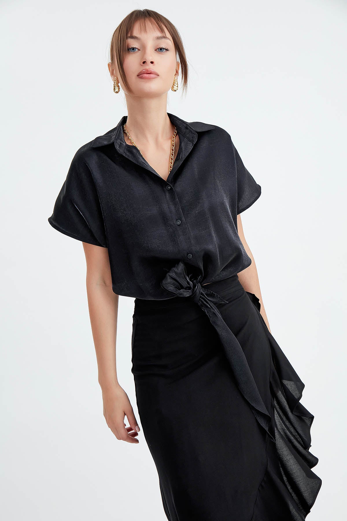 BRIGHT SATIN SHIRT WITH WAIST BOW
