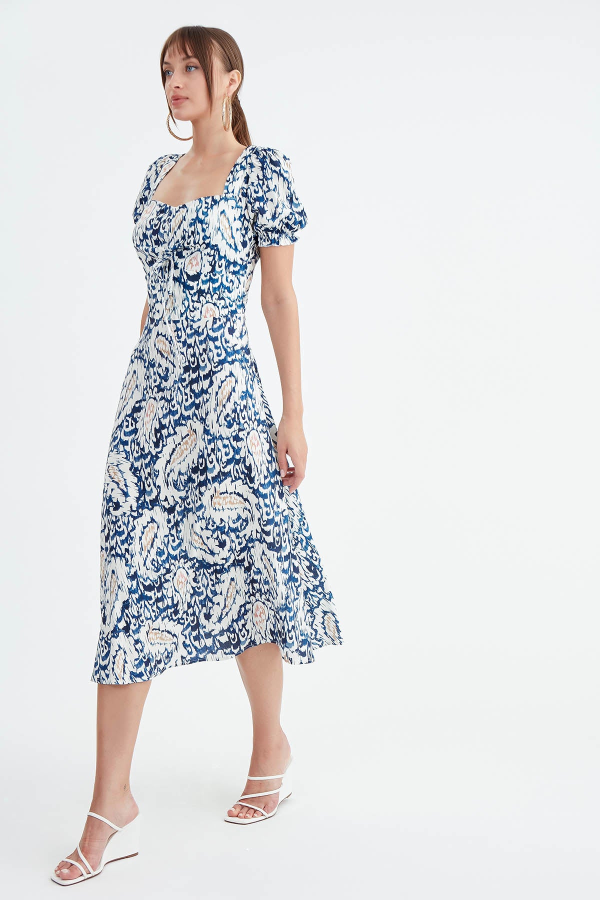 DRESS WITH CURVED FRONT