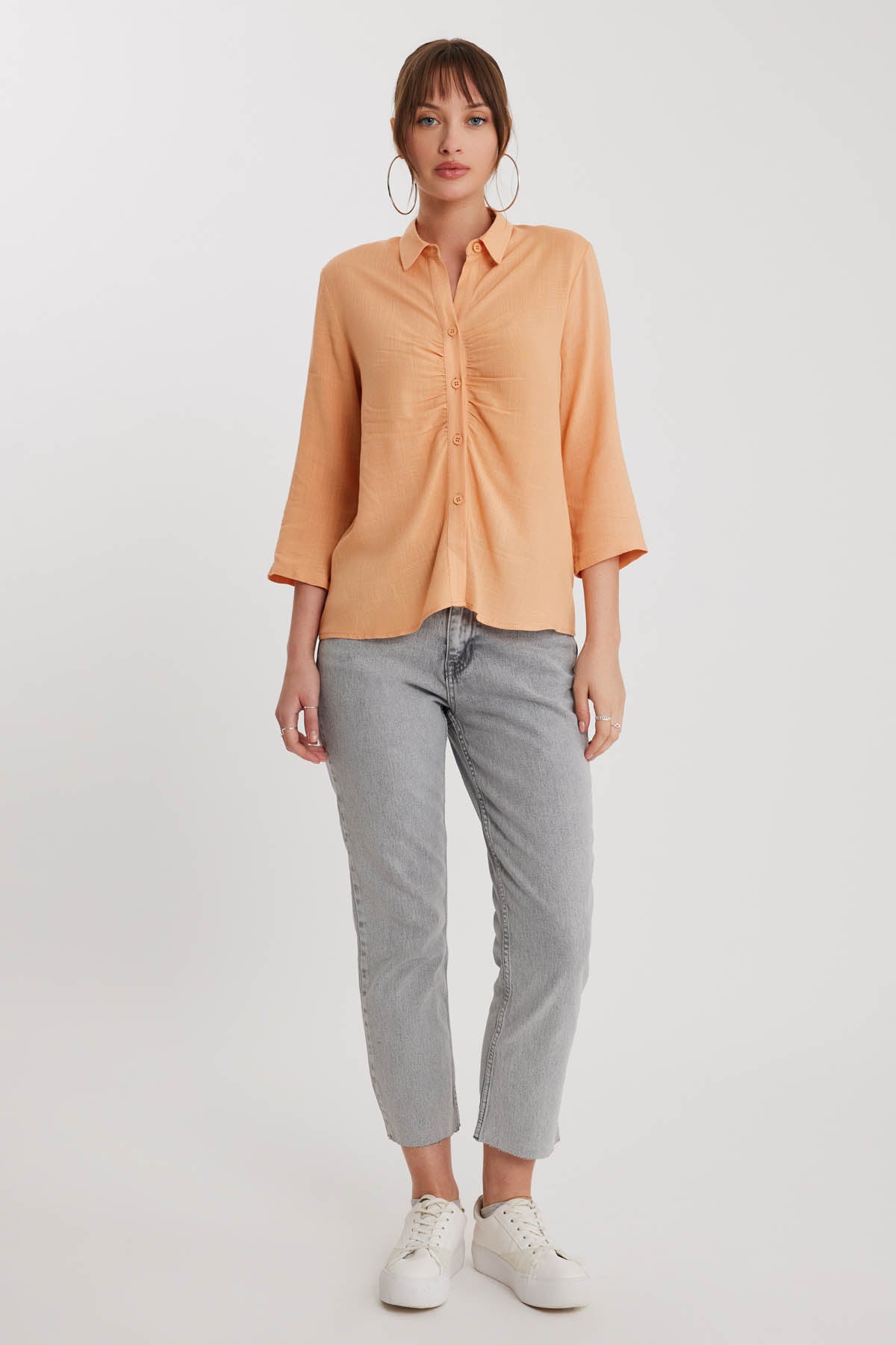 THE VISCOSE LINEN SHIRT WITH THE BENT