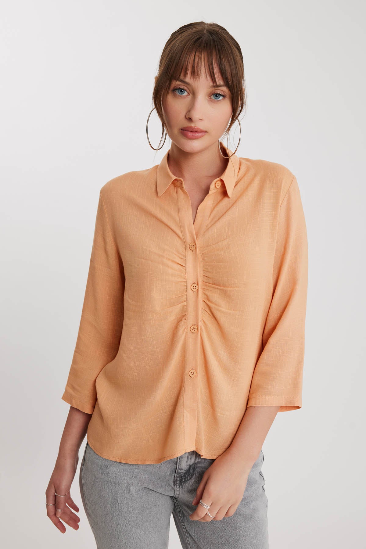 THE VISCOSE LINEN SHIRT WITH THE BENT