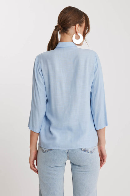 THE VISCOSE LINEN SHIRT WITH THE BENT