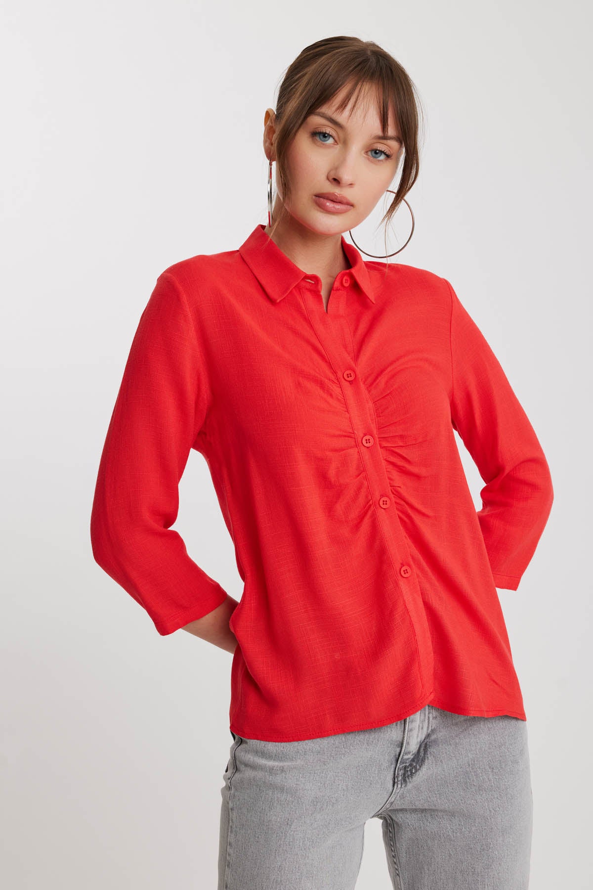 THE VISCOSE LINEN SHIRT WITH THE BENT
